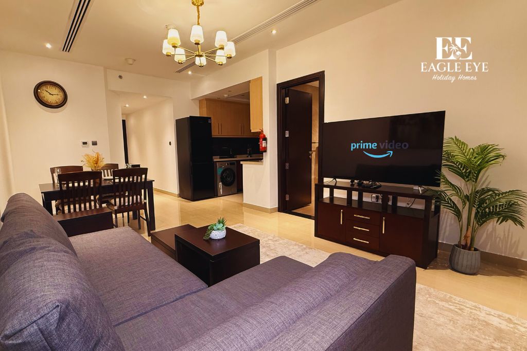 Spacious 1 Bed | Burj Khalifa View | Ideal for 3/4