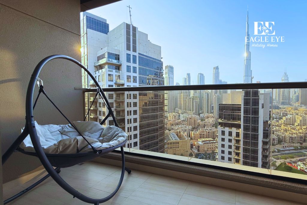 Spacious 1 Bed | Burj Khalifa View | Ideal for 3/4